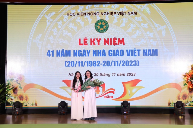 Học viện Nông nghiệp Việt Nam: Long trọng tổ chức Lễ kỷ niệm 41 năm ngày Nhà giáo Việt Nam - Ảnh 3.