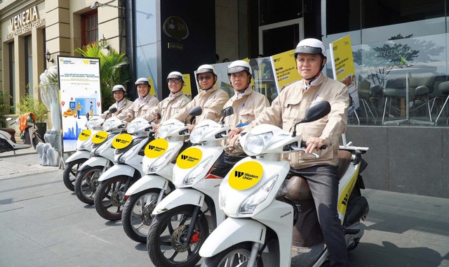 Kiều Hối Đông Á và Western Union ra mắt dịch vụ chi trả kiều hối tận nhà - Ảnh 1.
