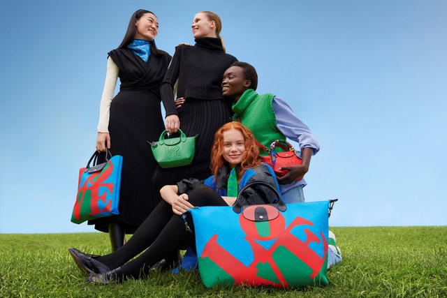 Bộ sưu tập t&uacute;i x&aacute;ch Longchamp X Robert Indiana: &ldquo;Đố ai định nghĩa được t&igrave;nh y&ecirc;u&rdquo; - Ảnh 1.