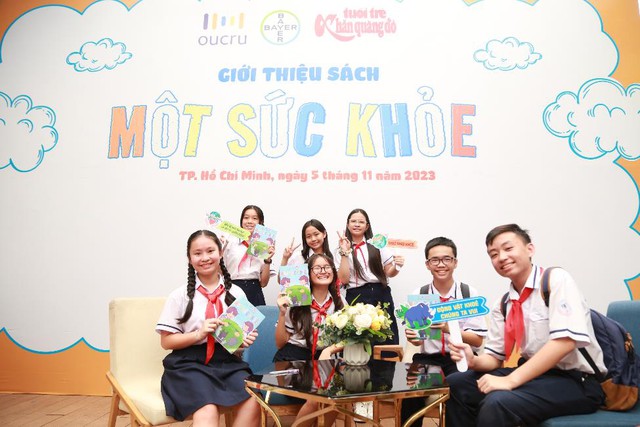 Một sức khỏe - Cuốn s&aacute;ch gối đầu giường gi&uacute;p Gen Z ch&uacute;ng m&igrave;nh hiểu hơn về bản th&acirc;n v&agrave; thế giới - Ảnh 3.