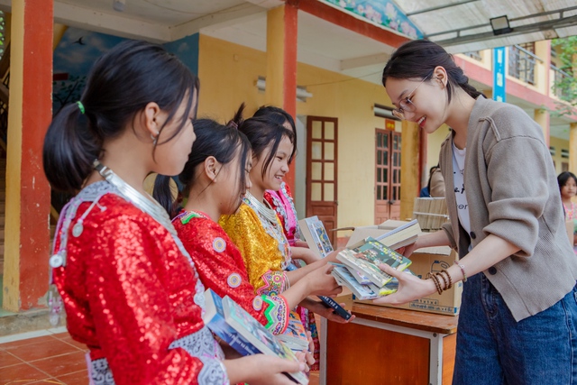 Top 10 Miss World Việt Nam 2023 Đỗ Phương Thanh tốt nghiệp đại học, mong muốn học tiếp để làm giảng viên - Ảnh 7.