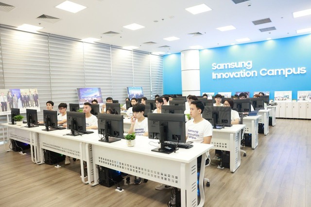 Bộ ba gi&aacute; trị vượt trội d&agrave;nh cho thế hệ trẻ từ Samsung Innovation Campus - Ảnh 1.