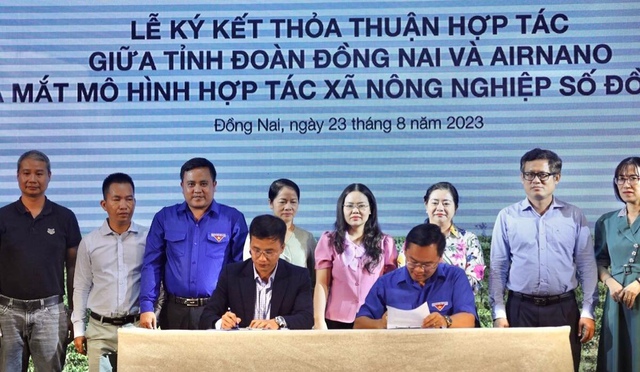 Phan Thanh Trung: CEO trẻ và hành trình tạo ra những cánh đồng số từ drone nông nghiệp - Ảnh 2.