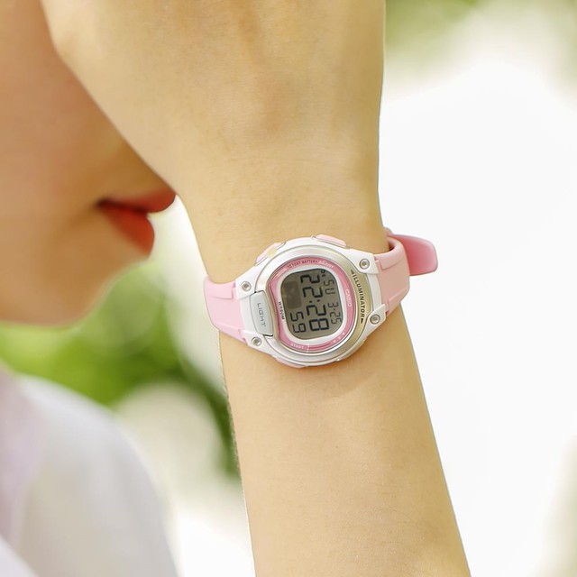 4 món quà Giáng sinh phong cách Y2K chuẩn điểm 10 cho người sành điệu - Ảnh 2.