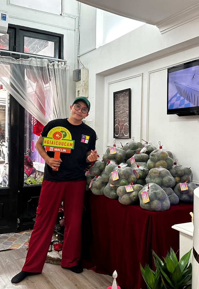 Hơn 500 kg cam sành của bà con miền Tây được một doanh nghiệp Việt dùng làm quà tặng khách hàng - Ảnh 3.