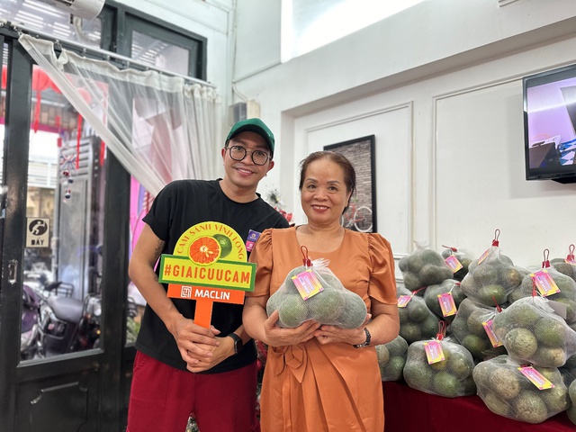 Hơn 500 kg cam sành của bà con miền Tây được một doanh nghiệp Việt dùng làm quà tặng khách hàng - Ảnh 5.