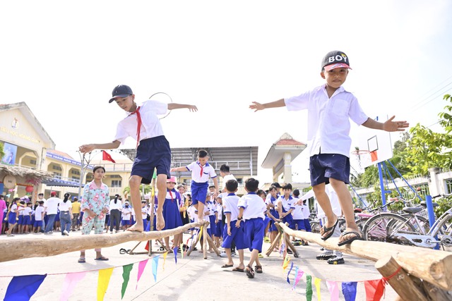 Nối dài yêu thương, chuyến xe Home Love tiếp tục lăn bánh “Mang Tết Ấm về Bạc Liêu” - Ảnh 5.