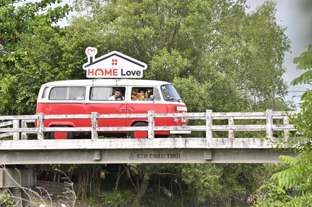 Nối dài yêu thương, chuyến xe Home Love tiếp tục lăn bánh “Mang Tết Ấm về Bạc Liêu” - Ảnh 2.