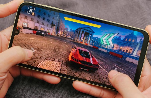 Trong tầm gi&aacute; từ 4 đến 7 triệu, Galaxy A15 v&agrave; A25 5G đ&aacute;p ứng hiệu quả nhu cầu của sinh vi&ecirc;n - Ảnh 1.