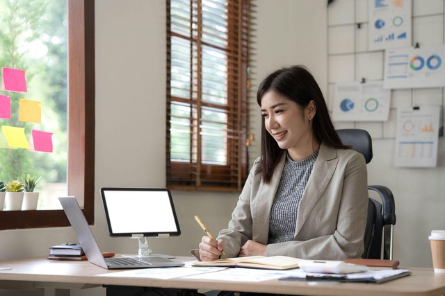 Ứng dụng họp online trực tiếp tr&ecirc;n website khuấy đảo thị trường, thời đại do người Việt cho người Việt đ&atilde; đến? - Ảnh 3.