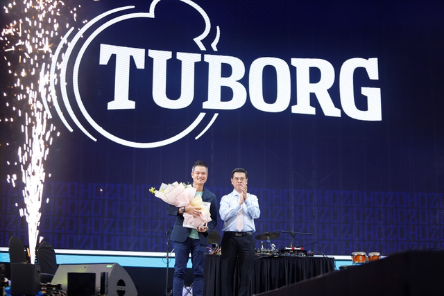 Hơn 200.000 bạn trẻ TP.HCM c&ugrave;ng Tuborg Nghi&ecirc;ng chất chơi tại lễ hội &acirc;m nhạc quốc tế HOZO 2023 - Ảnh 2.