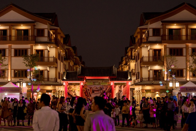 Kh&aacute;m ph&aacute; tour du lịch đ&ecirc;m cực đ&atilde; cho giới trẻ H&agrave; th&agrave;nh dịp lễ n&agrave;y - Ảnh 17.