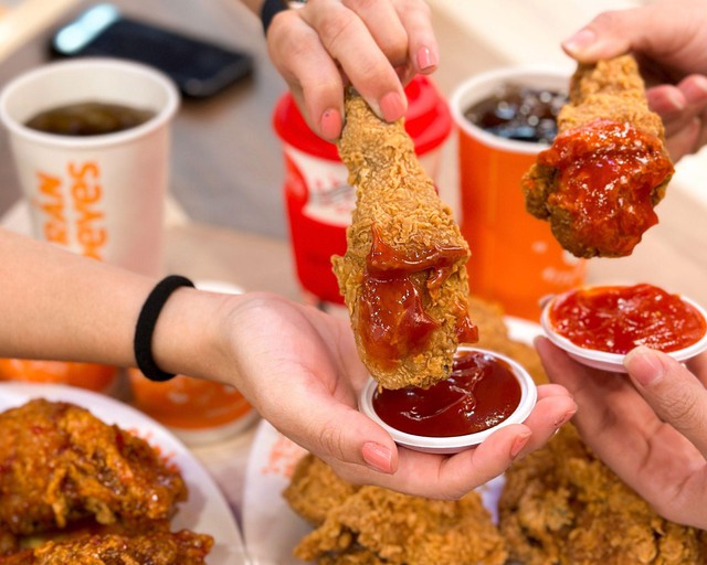 Linh đ&igrave;nh sinh nhật ShopeeFood, G&agrave; R&aacute;n Popeyes chi&ecirc;u đ&atilde;i ngh&igrave;n deal độc quyền, giảm đến 50% - Ảnh 3.