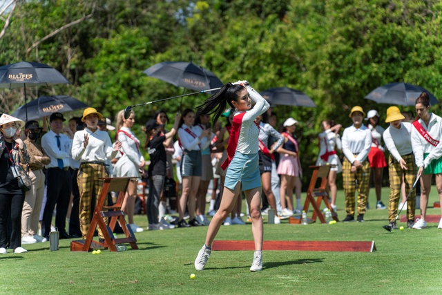 Dàn thí sinh Miss Charm 2023 đọ sắc trên sân golf trong trang phục của James Joyce Golf - Ảnh 3.