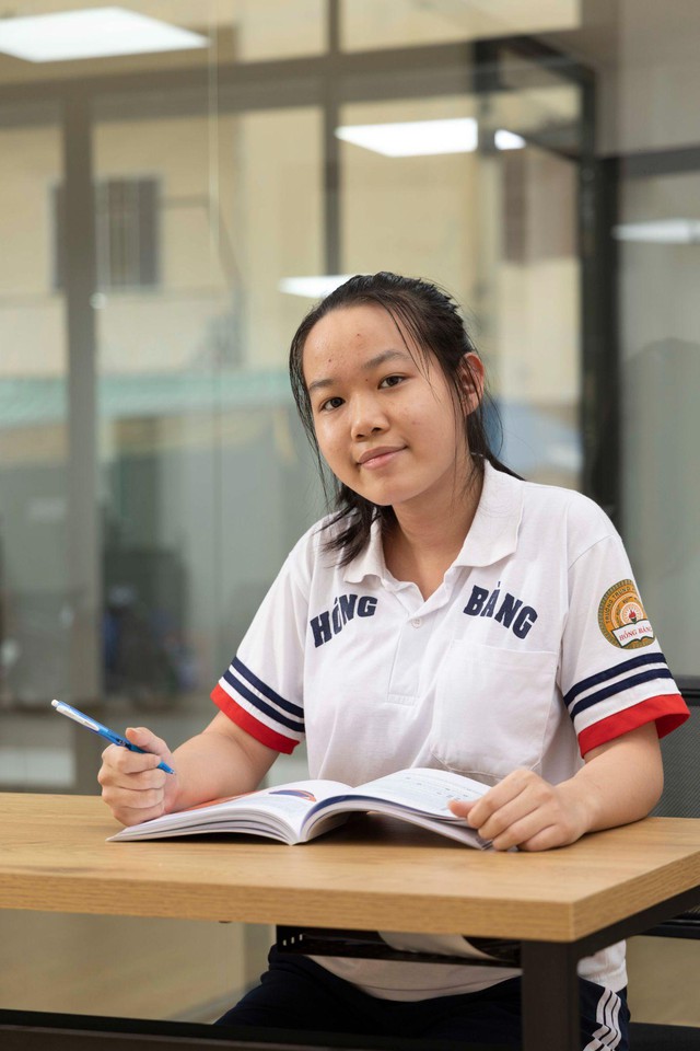 Nữ sinh đạt IELTS 8.0 từ lớp 8 ngay lần thi đầu tiên: Phương pháp Linearthinking giúp tôi thay đổi hoàn toàn tư duy học tiếng Anh! - Ảnh 1.