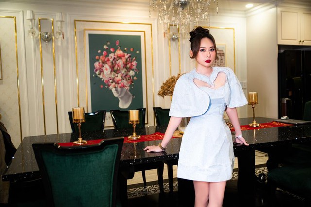 H&eacute; lộ nội thất đậm chất Ch&acirc;u &Acirc;u sang trọng trong biệt thự của Hoa hậu Nguyễn Cao Kim Anh - Ảnh 8.