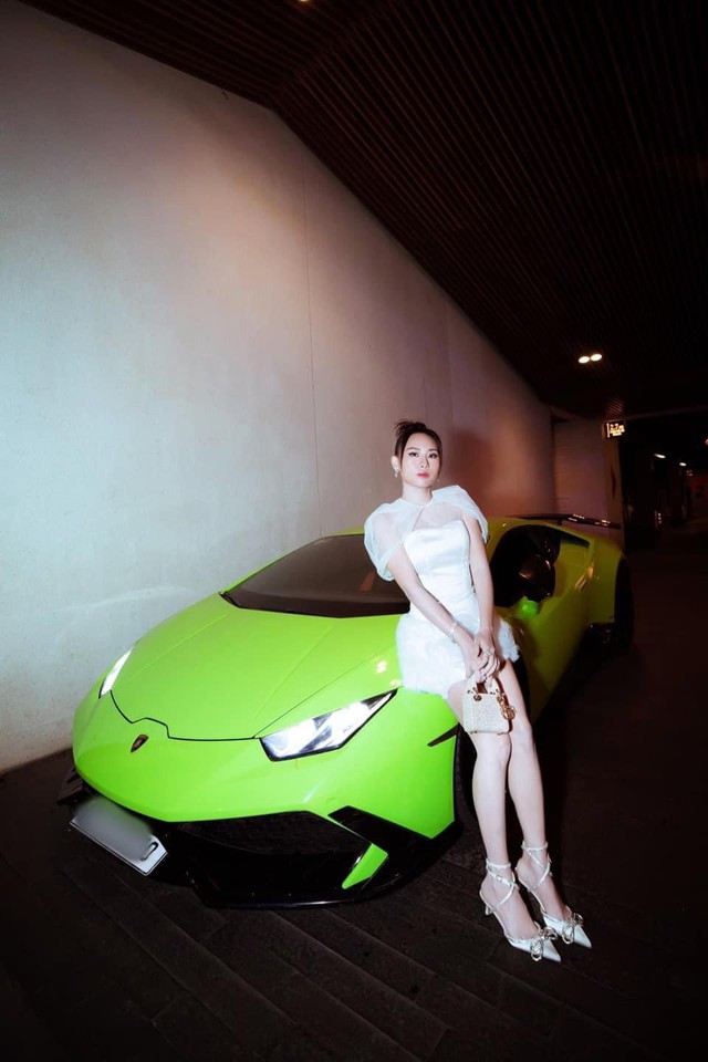 H&eacute; lộ nội thất đậm chất Ch&acirc;u &Acirc;u sang trọng trong biệt thự của Hoa hậu Nguyễn Cao Kim Anh - Ảnh 9.