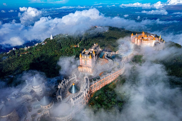 Sun World Ba Na Hills giảm gi&aacute; v&eacute; tới 50%++ tri &acirc;n người d&acirc;n Đ&agrave; Nẵng - Quảng Nam - Ảnh 1.