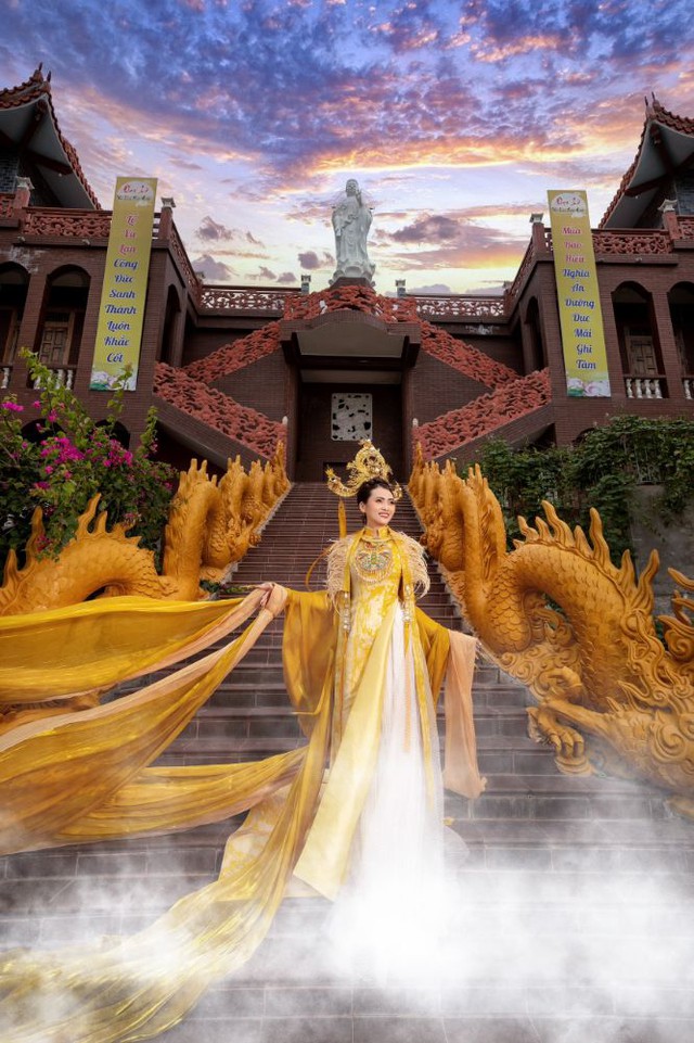 Hoa hậu Qu&yacute; b&agrave; Việt Nam B&iacute;ch Hạnh tung bộ ảnh mừng năm mới - Ảnh 6.