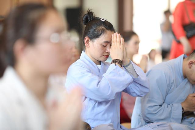 Nhiều hoạt động &yacute; nghĩa trong Lễ v&iacute;a Qu&aacute;n Thế &Acirc;m Bồ T&aacute;t tại n&uacute;i B&agrave; Đen T&acirc;y Ninh - Ảnh 4.