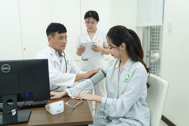 Hóa ra Hoa hậu Thanh Thủy là đại sứ thương hiệu Thu Cúc - Ảnh 2.