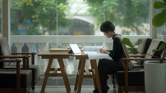 Thổn thức với nét đẹp của 3 nữ kiến trúc sư trong phim ngắn Những người vẽ hoa từ Decox - Ảnh 3.