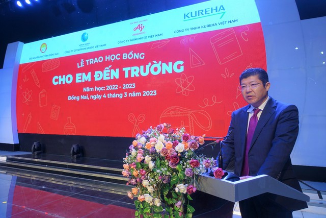 Lần thứ 19 li&ecirc;n tiếp Ajinomoto trao học bổng cho học sinh hiếu học Đồng Nai - Ảnh 2.