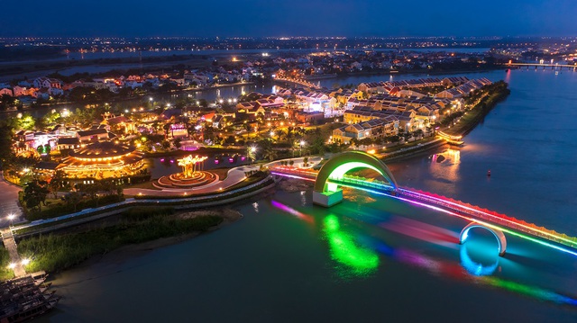 Từ cồn đảo nhỏ giữa sông Hoài đến Điểm đến giải trí hàng đầu thế giới - Ảnh 2.