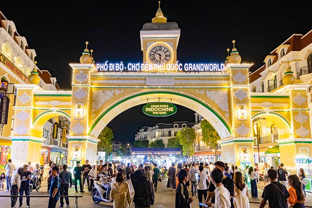 Đến Ph&uacute; Quốc United Center dịp sinh nhật đỉnh cao, đừng bỏ lỡ đặc sản b&ograve; tơ Grand World v&agrave; foodtour năm ch&acirc;u - Ảnh 5.