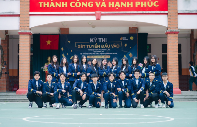 Lớp 9 - Con chuyển cấp, cha mẹ cần chuyển gì? - Ảnh 1. Lớp 9 - Con chuyển cấp, cha mẹ cần chuyển gì? - Ảnh 1.