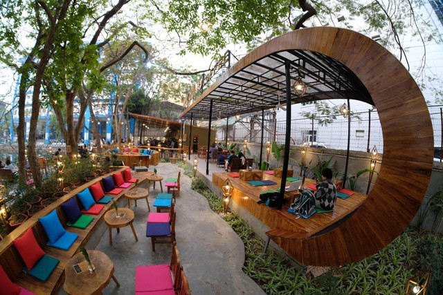 Quán cafe hơn 1000m² xanh mướt, có tất cả những gì giới trẻ cần gần Đại học Hà Nội - Ảnh 7.