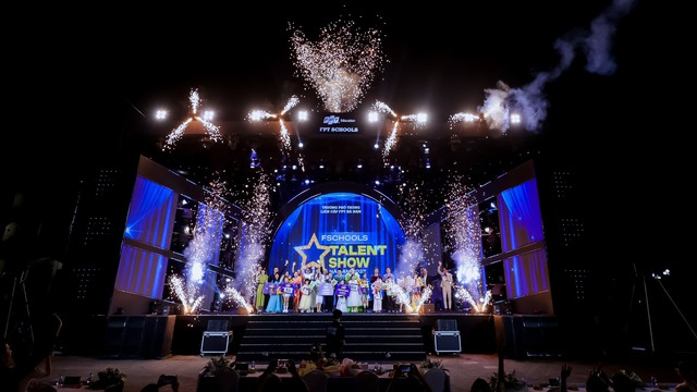 Học sinh H&agrave; Nam &ldquo;đốt ch&aacute;y&rdquo; s&acirc;n khấu Chung kết T&agrave;i năng FSchools Talent Show 2023 - Ảnh 1.