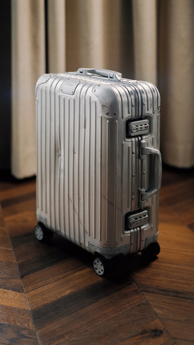 RIMOWA: Ký ức phiêu lưu trên từng vết xước - Ảnh 7.