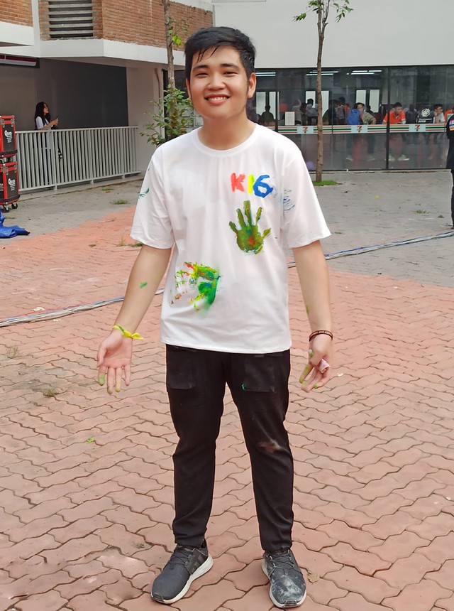 Thi học bổng nhưng bị loại v&igrave; thuộc diện đặc c&aacute;ch, nam sinh đua top th&agrave;nh t&iacute;ch To&aacute;n học tại ĐH FPT - Ảnh 2.