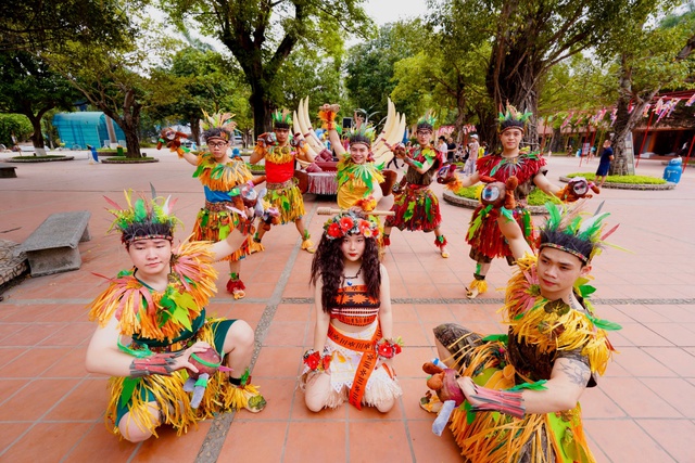 Giải m&atilde; sức h&uacute;t của si&ecirc;u lễ hội Aloha Summer - Ảnh 2.