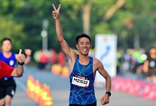 Lộ diện 4 runner giành vé tham dự chung kết Lazada Run tại Singapore - Ảnh 5.