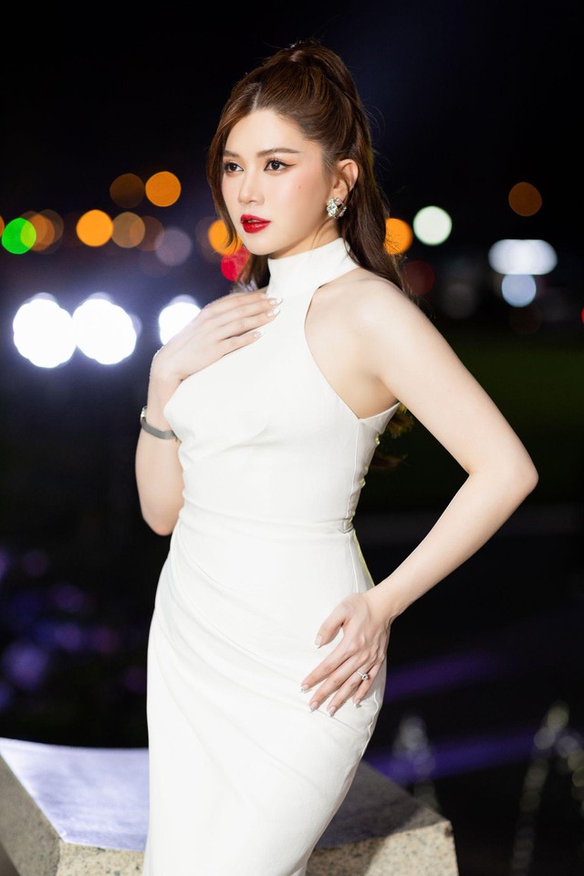 Chủ tịch Shynh Group giảm ngoạn mục 25kg để xuất hiện tại Women of Our Time 2023 - Ảnh 8.