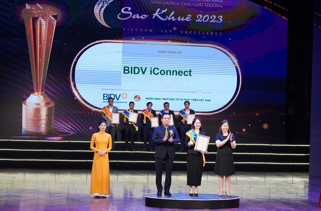 09 sản phẩm công nghệ thông tin của BIDV đạt giải Sao Khuê 2023 - Ảnh 1.