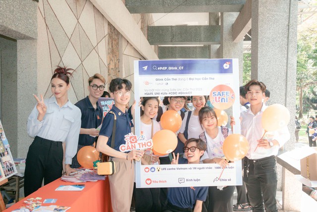 Sinh vi&ecirc;n Cần Thơ &ldquo;ch&aacute;y hết m&igrave;nh&rdquo; c&ugrave;ng Minh T&uacute; v&agrave; Lynk Lee trong SAFE-UNI Festival, cam kết lu&ocirc;n &ldquo;Y&ecirc;u An To&agrave;n&rdquo; - Ảnh 1.