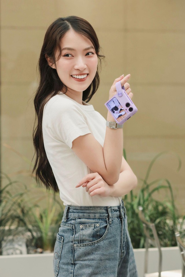 Ngọc Thanh T&acirc;m v&agrave; Kh&aacute;nh Vy đều th&iacute;ch m&ecirc; OPPO Find N2 Flip, l&yacute; do v&igrave; sao? - Ảnh 5.