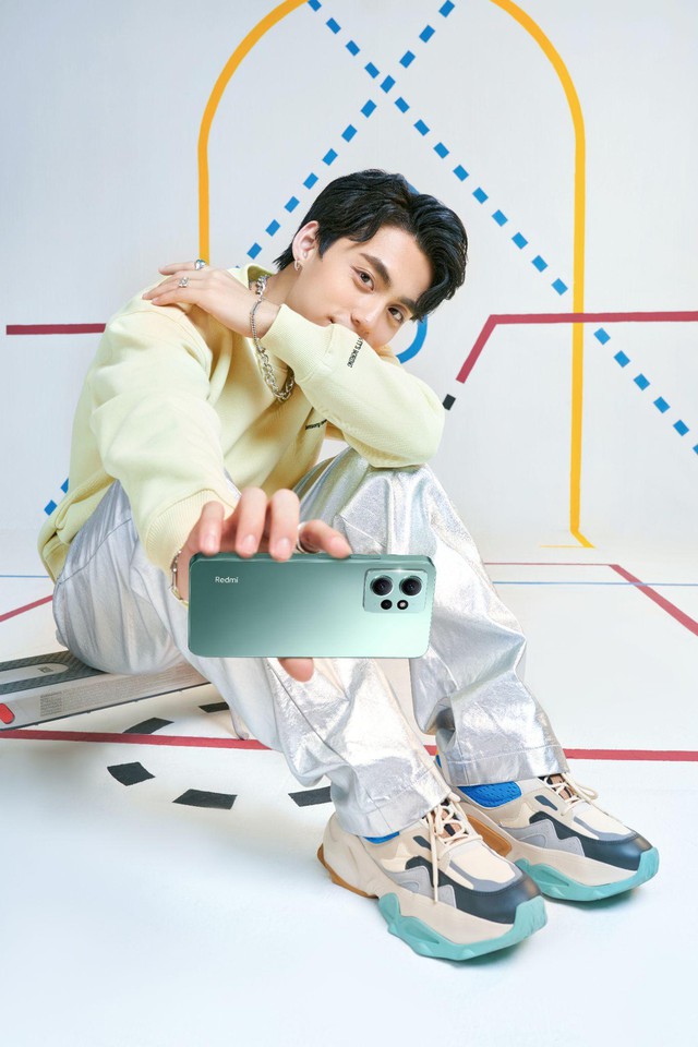 MONO tung bộ ảnh nhan sắc rạng ngời nh&acirc;n dịp Redmi Note 12 đạt doanh thu &ldquo;khủng&rdquo; - Ảnh 6.