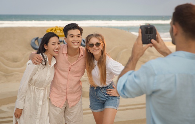 Thêm một địa điểm check-in mới toanh tại Đà Nẵng, quán bar biển 100% với nội thất làm hoàn toàn từ cát - Ảnh 10.