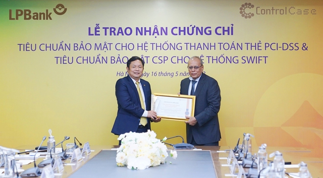 LPBank đạt hai chứng chỉ tiêu chuẩn bảo mật quốc tế - Ảnh 1.