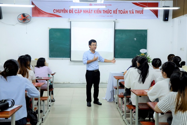 Thầy gi&aacute;o Đo&agrave;n Mạnh Linh c&ugrave;ng phương ph&aacute;p dạy kế to&aacute;n độc đ&aacute;o - Ảnh 1.