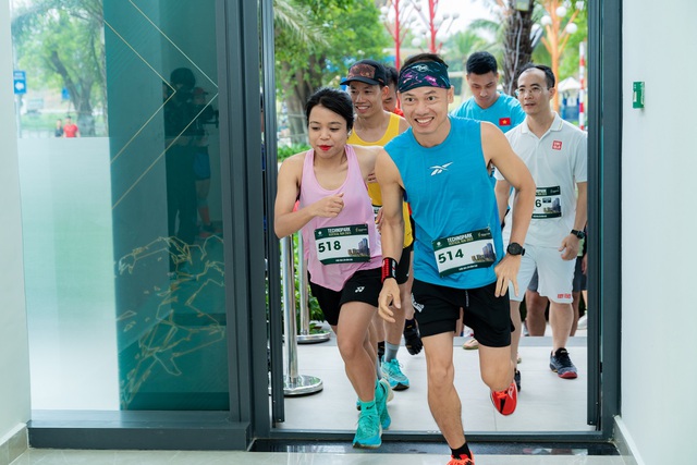 TechnoPark Vertical Run 2023 - Chinh phục t&ograve;a nh&agrave; th&ocirc;ng minh theo ti&ecirc;u chuẩn TOP10 thế giới - Ảnh 2.