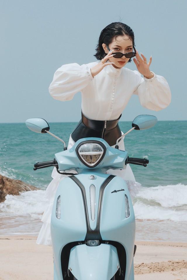 C&ugrave;ng Yamaha Grande biến h&oacute;a th&agrave;nh qu&yacute; c&ocirc; độc đ&aacute;o v&agrave; &ldquo;chất lừ&rdquo; - Ảnh 3.