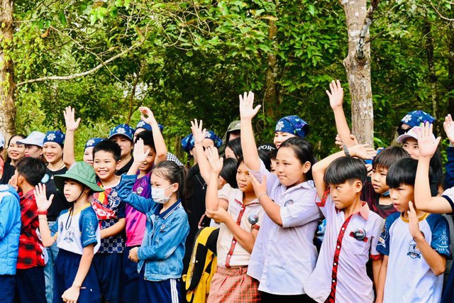 Tr&agrave;n đầy năng lượng trong chiến dịch v&igrave; m&ocirc;i trường của Siberian Wellness - Ảnh 4.