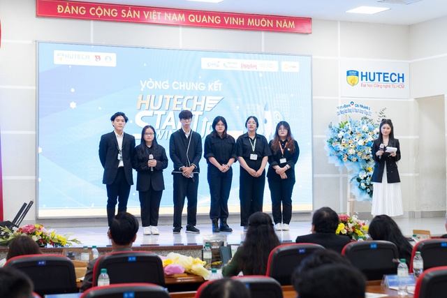Sinh vi&ecirc;n g&acirc;y ấn tượng mạnh với dự &aacute;n tuyển dụng, gi&agrave;nh ng&ocirc;i Qu&aacute;n qu&acirc;n HUTECH Startup Wings 2023 - Ảnh 4.