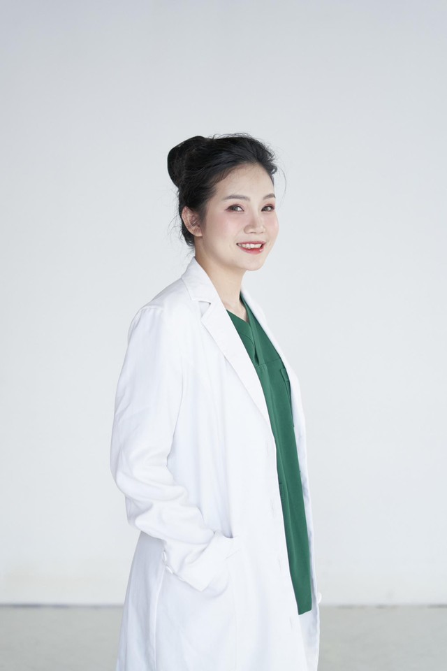 B&aacute;c sĩ Yến Nhi chia sẻ h&agrave;nh tr&igrave;nh gi&uacute;p h&agrave;ng trăm người điều trị mụn sẹo rỗ l&acirc;u năm - Ảnh 1.