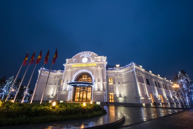 Kh&aacute;m ph&aacute; trọn vẹn hệ sinh th&aacute;i dịch vụ cưới tại Almaz Wedding Fair 2023 - Ảnh 2.